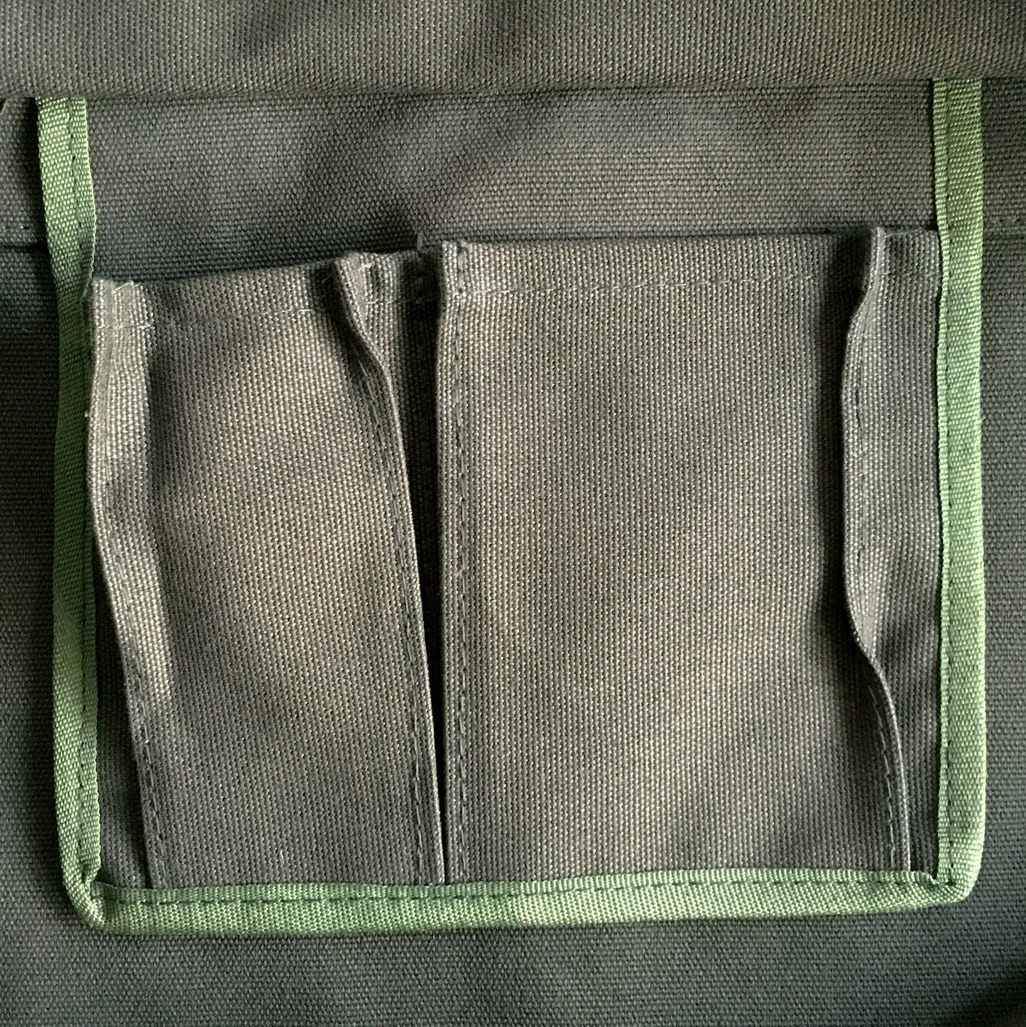 College Zipper Large Tote (Green)