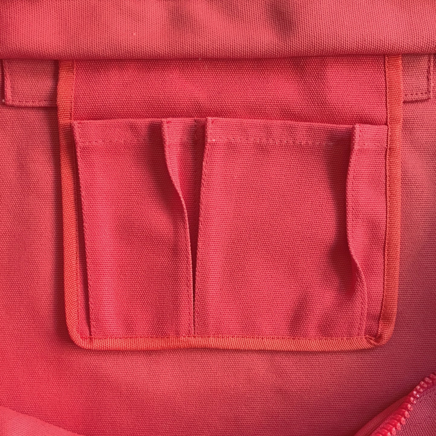 College Zipper Large Tote (Red)
